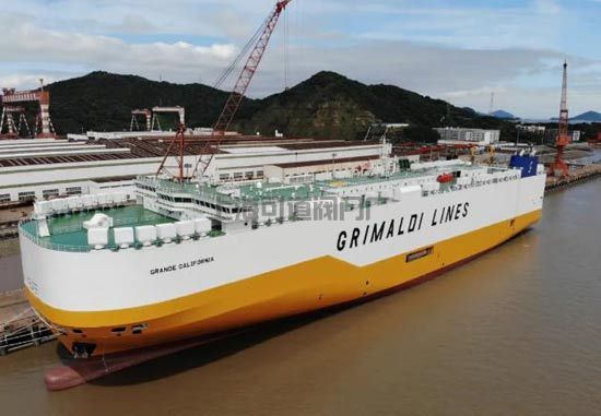 揚(yáng)帆集團(tuán)順利交付最后一艘7800PCTC車(chē)位汽車(chē)滾裝船系列船(圖1)