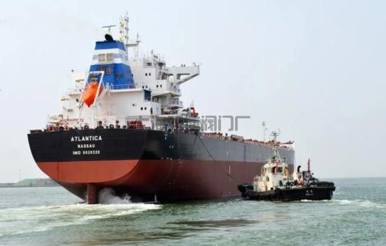 京魯船業(yè)82000噸散貨船成功交付(圖2)