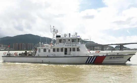 江龍船艇兩艘新型公務(wù)船試航成功(圖1)