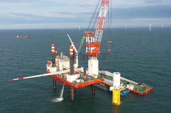 10天5臺！龍源振華海上風(fēng)機(jī)吊裝進(jìn)度再創(chuàng)新高(圖1)