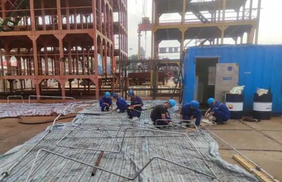 武船集團：5000噸大型巡航救助船液壓清洗工作全面展開(圖1)